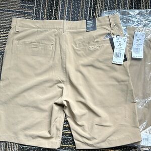 NWT flat front golf casual shorts